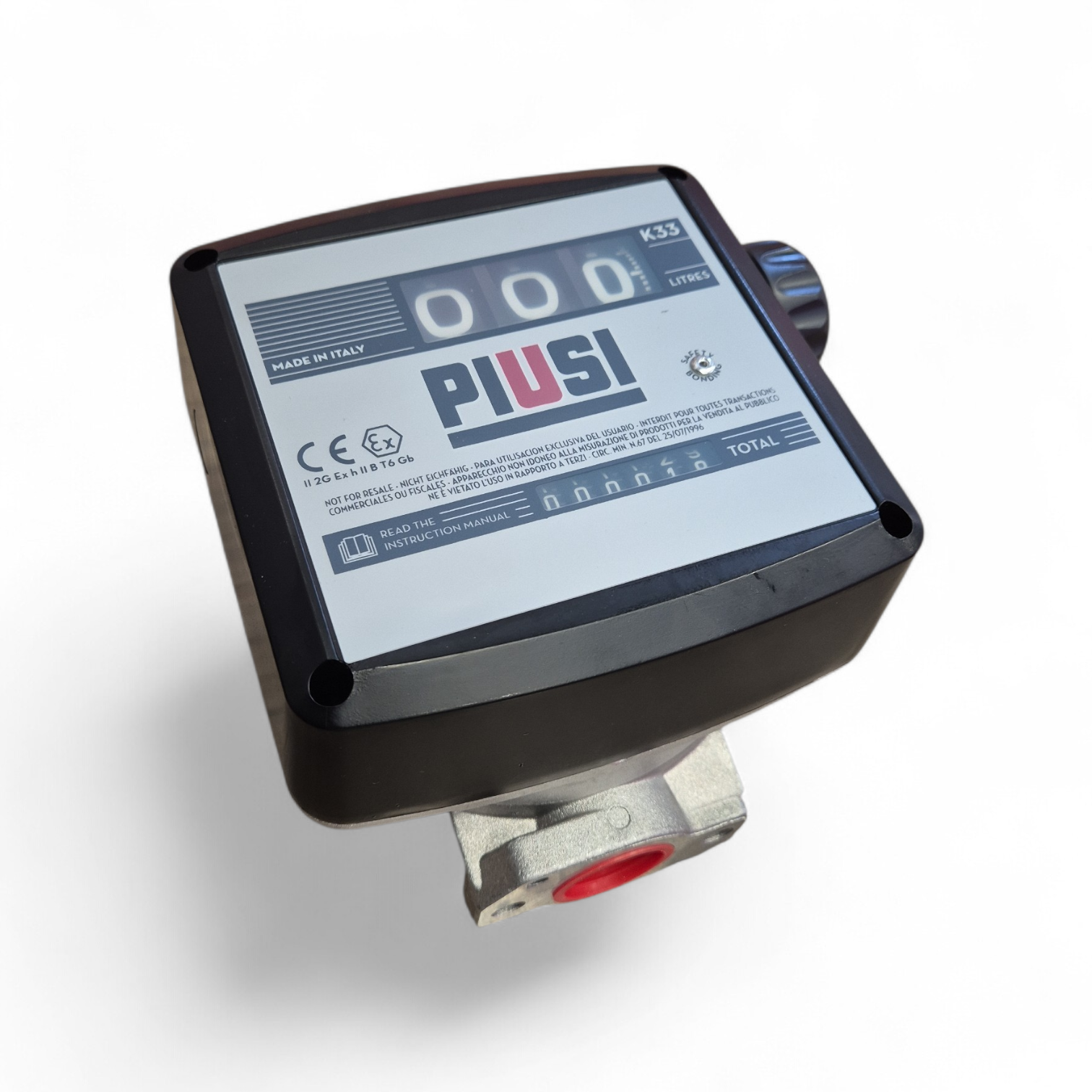 Närbild av en Räkneverk ATEX K33 för Bensin mekanisk flödesmätare med återställbar digital display, märkt i liter, monterad på en metallarmatur mot en vit bakgrund.