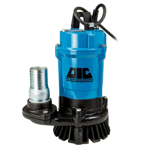 DIG Dränkbar entreprenad pump är en blå och svart dränkbar vattenpump med metallslanganslutning, robust bas, strömkabel på toppen och AIG-logotypen på framsidan.