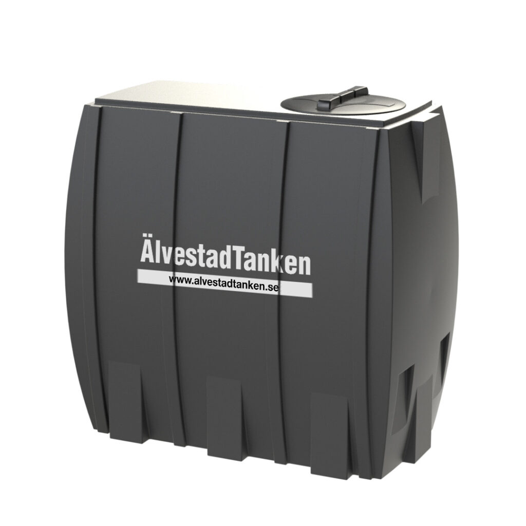 En stor, svart, rektangulär Vattentank Slimline 1000 liter med räfflade plastsidor och ett runt topplock är märkt "ÄlvestadTanken" på framsidan, med en webbplatslänk under.