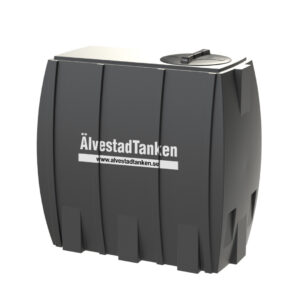 En stor, svart, rektangulär Vattentank Slimline 1000 liter med räfflade plastsidor och ett runt topplock är märkt "ÄlvestadTanken" på framsidan, med en webbplatslänk under.