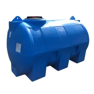 En stor blå horisontell Vattentank CHO livsmedelsgodkänd med räfflade sidor och ett svart runt lock, utformad för säker förvaring av vätskor, visas mot en vit bakgrund.