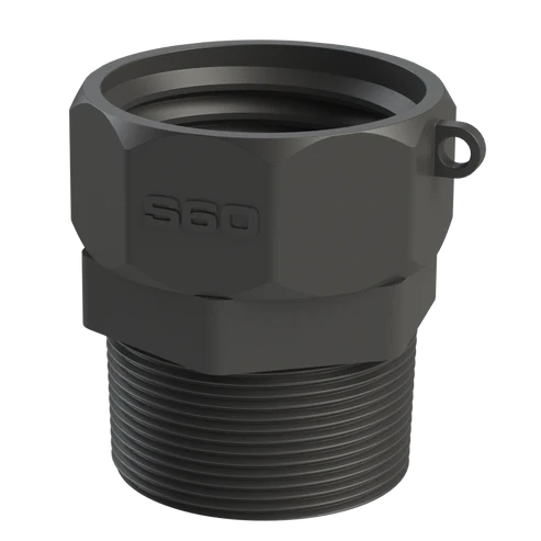 En svart, sexkantig IBC-adapter S60X6 x Utvändig gänga 2" metallrörskoppling med utvändiga gängor och en liten ögla på ena sidan. "360" är präglat på den övre delen.