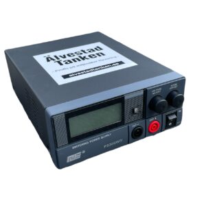 En grå Strömomvandlare från 12V till 230V för CENTRI SP30 med en digital display, märkt "Älvestad Tanken" på ovansidan, med reglage, utgångsterminaler och märkta knappar på frontpanelen.