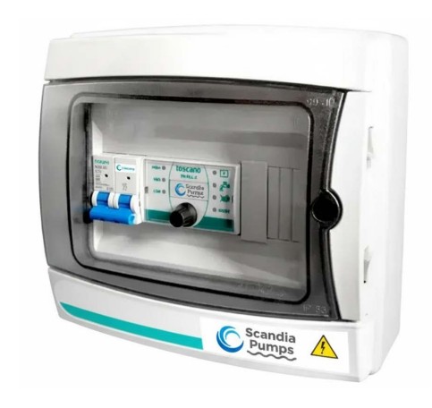 En vit elektrisk kontrollbox märkt "Kontrollpanel med givare för tankpåfyllning (kopia)" har ett genomskinligt lock, strömbrytare, indikatorer, en varning för elektrisk fara och fungerar som en sensorbaserad kontrollpanel för tankpåfyllning.