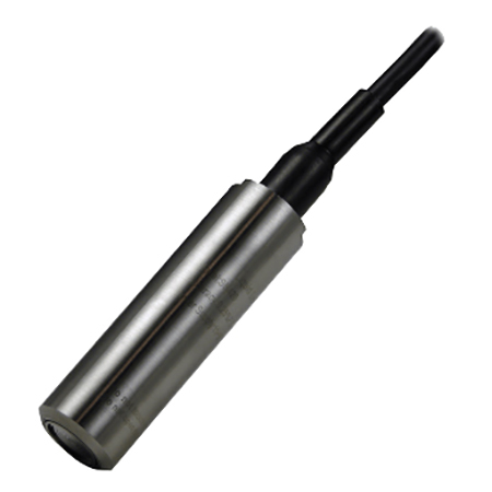 PUMPTEK Hydrostatisk 4-20mA Nivågivare är en cylindrisk givare i rostfritt stål med svart kabel, utformad för kontrollpanel med givare för tankpåfyllning för att mäta vätskenivåer eller tryck i industriella applikationer.